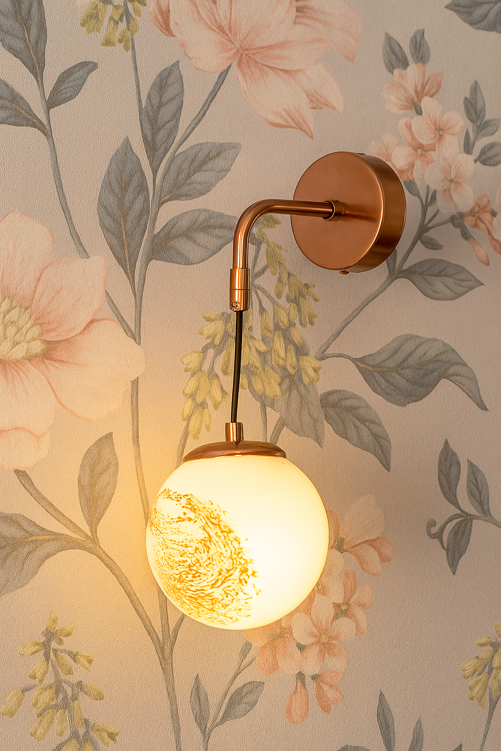 Shaking Globe Wall Lamp