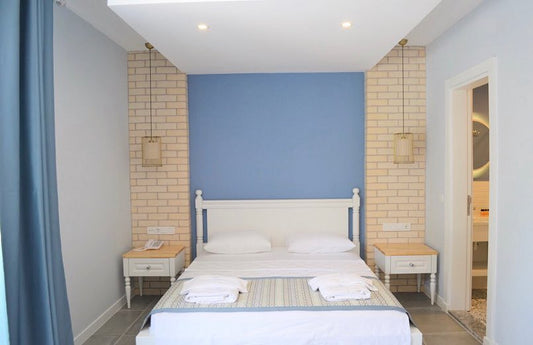 Bedside Wire Lampshade Pendant Lamp