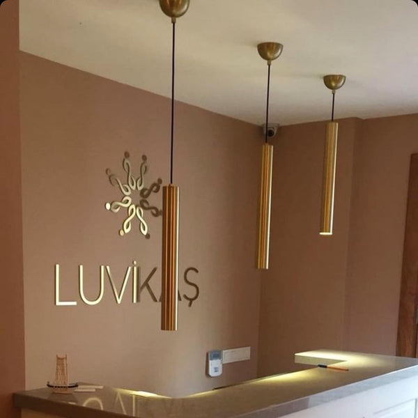 Lampadario a sospensione tubolare