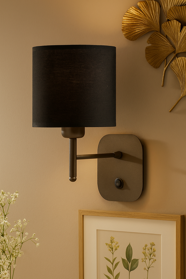Sapphire Lampshade Wall Lamp Black
