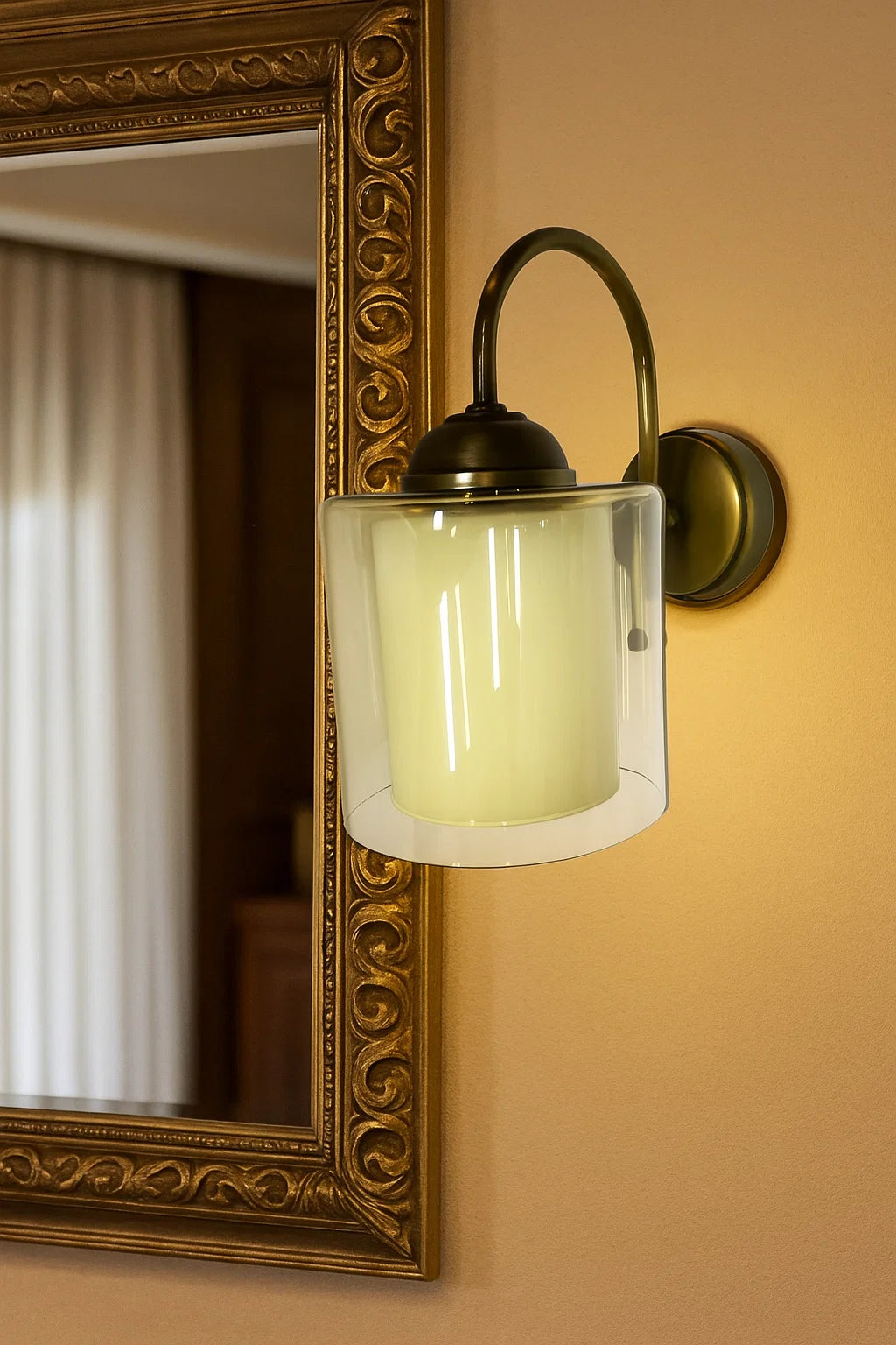 Eskitme Bronz Kare Cam Başlıklı Aplik